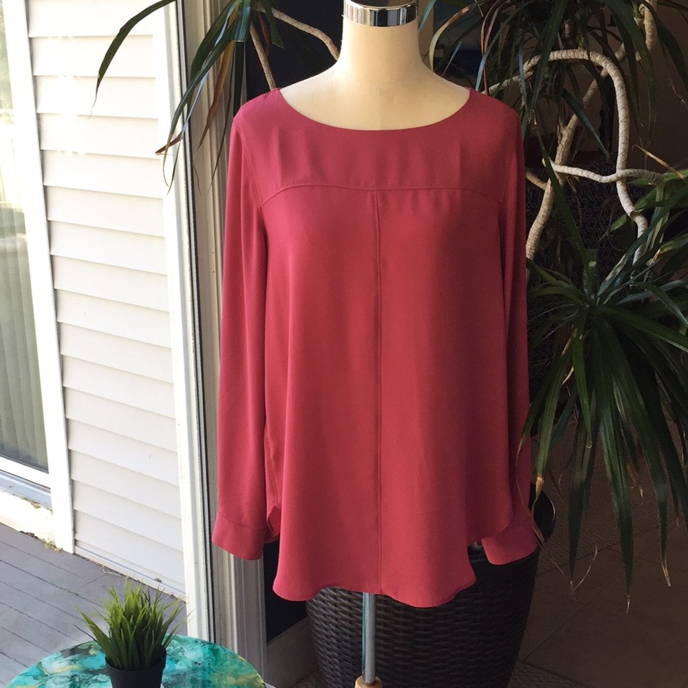 🍋 Ann Taylor loft small blouse, excellent
